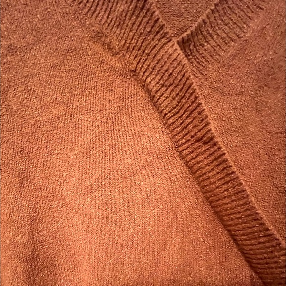 Express oversized dark pink / mauve sweater, size small. - Picture 5 of 8